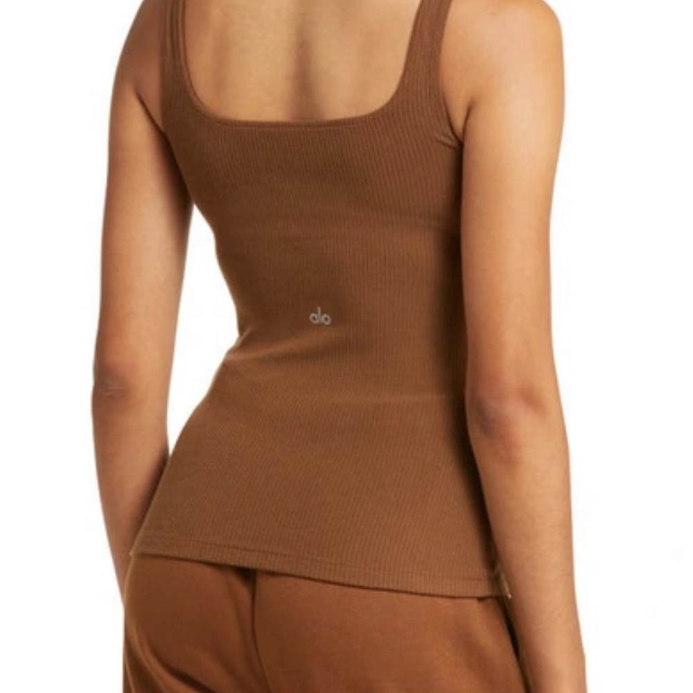 ALO yoga tank